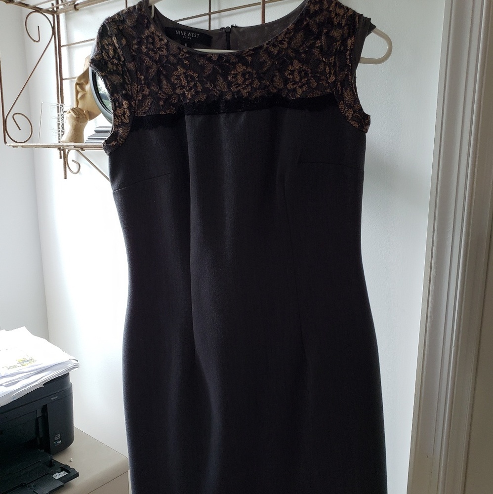Beautiful dress with decorative collar